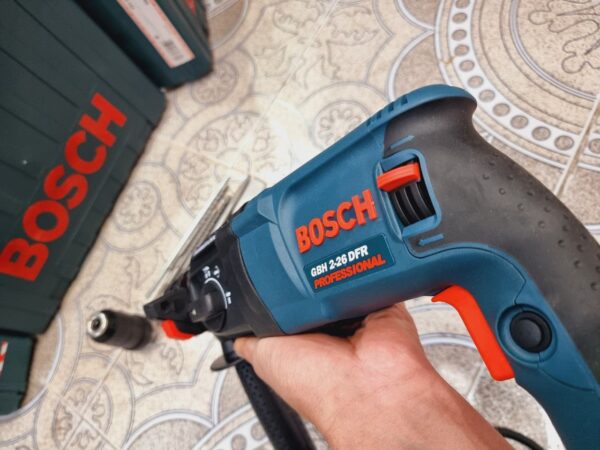 دریل چکشی2 کیلوگرمی بوش با سه نظام اضافه مدل GBH 2-26 DFR